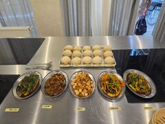 Chi Lin-Bao Bar angajeaza barman si personal servire